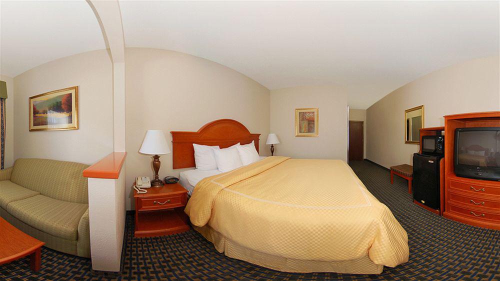 Comfort Suites Fairgrounds West Oklahoma City Exterior foto